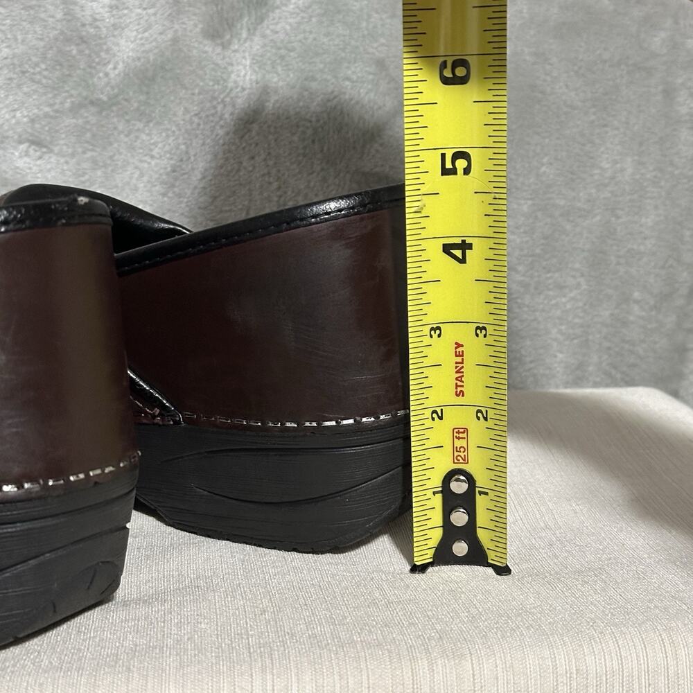 Dansko XP 2.0 Womens Waterproof Pull Up Clogs Size 40 Brown Leather Slip Resist - Picture 9 of 10